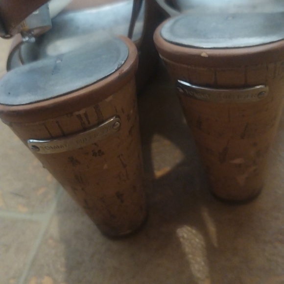 Tommy Hilfiger brown leather cork platform wedges - Picture 4 of 7